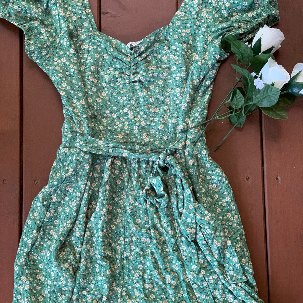 Romper - Picture 2 of 3